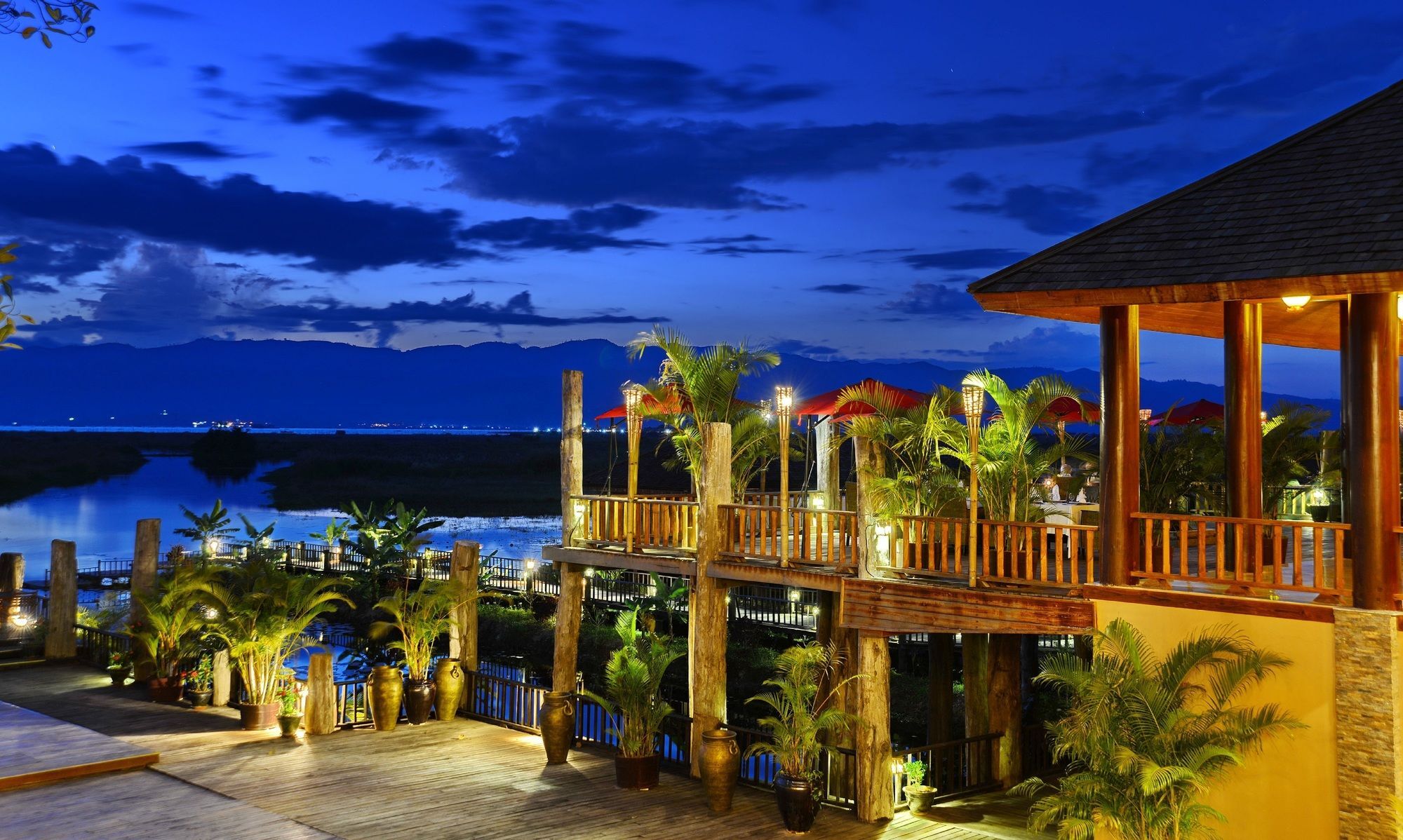 Aureum Palace Hotel & Resort Inle Nyaung Shwe Dış mekan fotoğraf